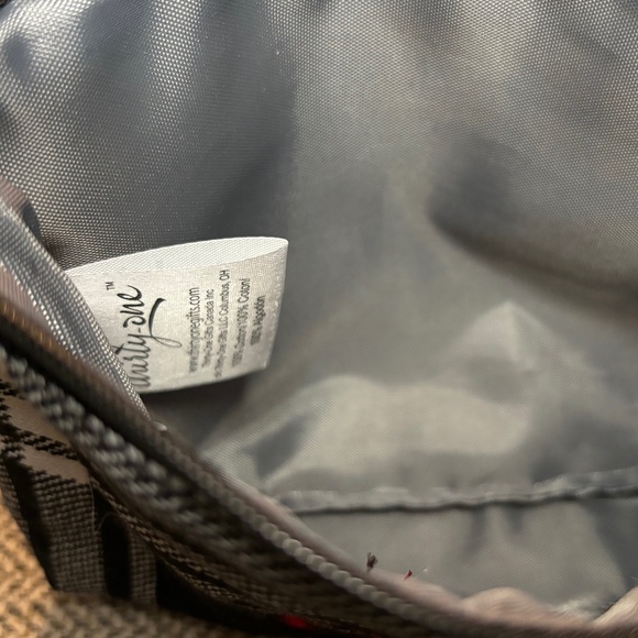 Thirty One Gifts Brand Small Zipper Pouch with "H E" monogram - Picture 5 of 7